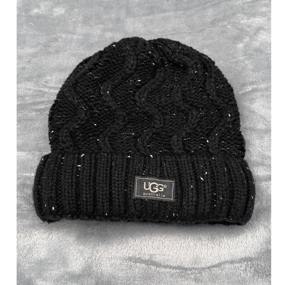 UGG Australia Black Cable Knit Beanie Cuffed Winter Hat Speckled Fleece Lined